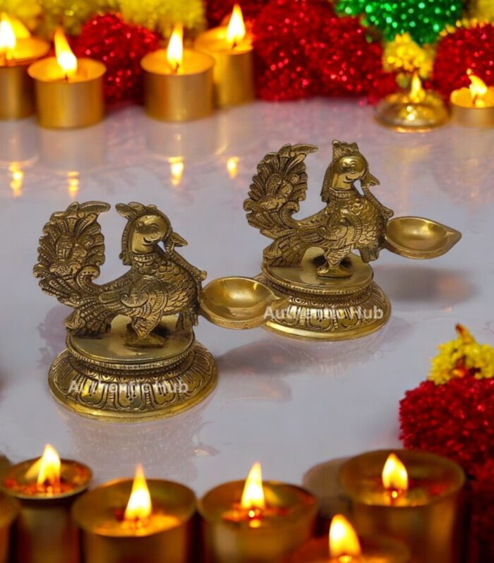 Brass Set of 2 Peacock Lamp