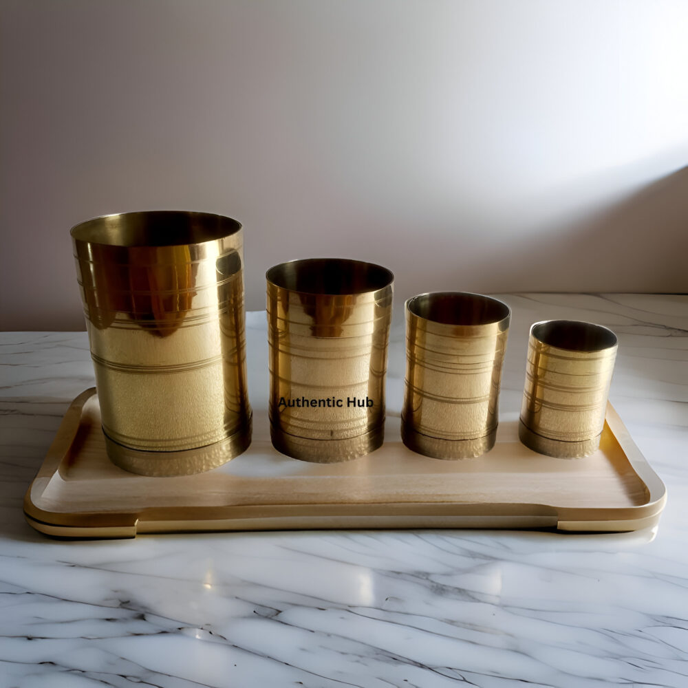 Set of 4 brass measring cup - Image 3